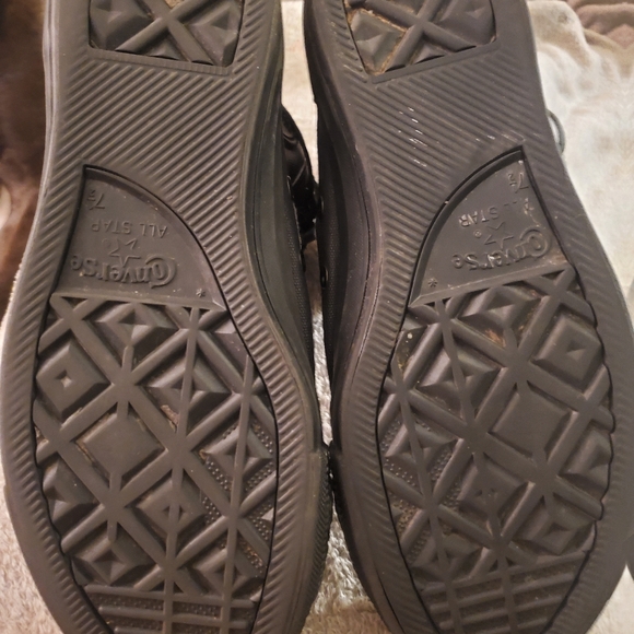 Converse - Picture 6 of 6